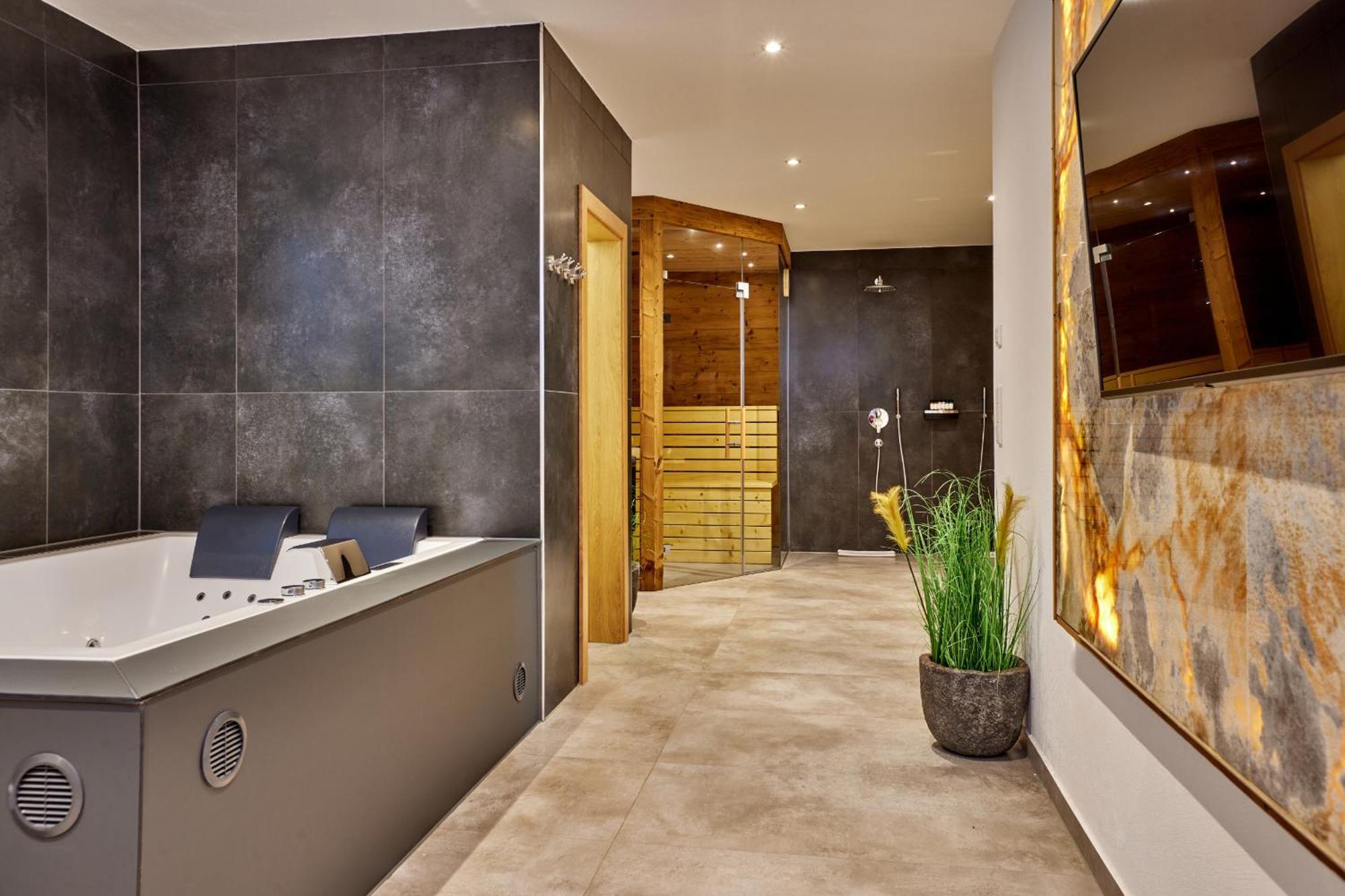 Private Spa & Garden Alpi Garmisch-Partenkirchen Extérieur photo